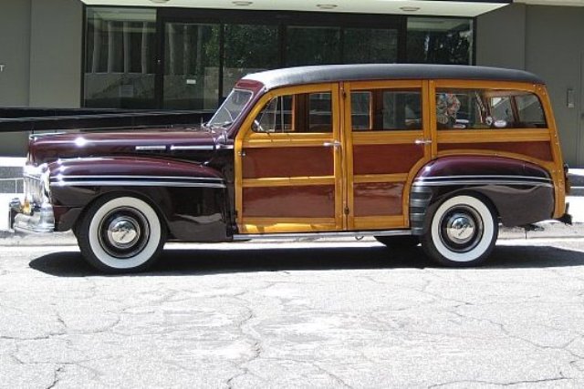 1947-Mercury-Woodie